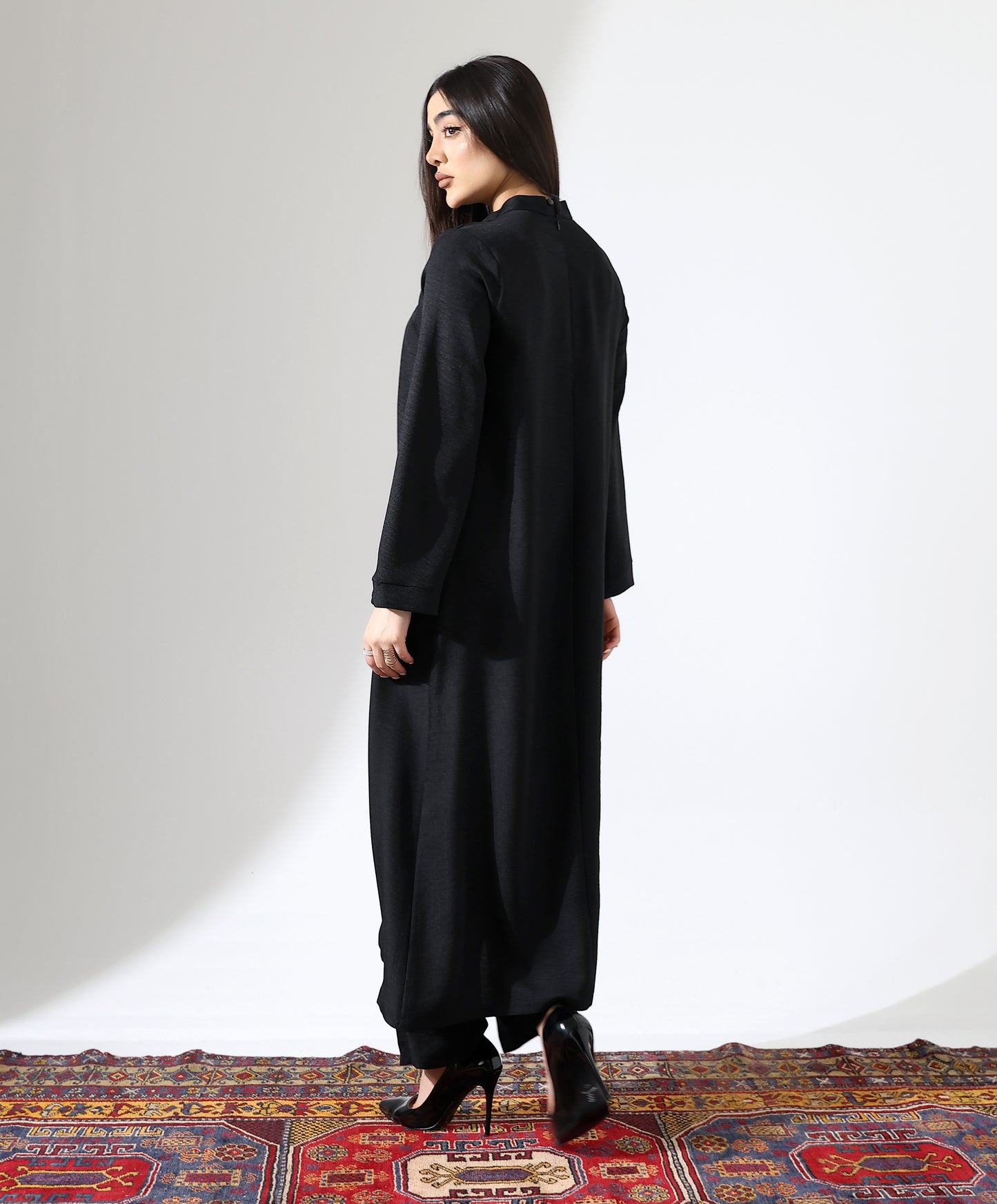 Asymmetrisches Tunika-Set mit Stehkragen