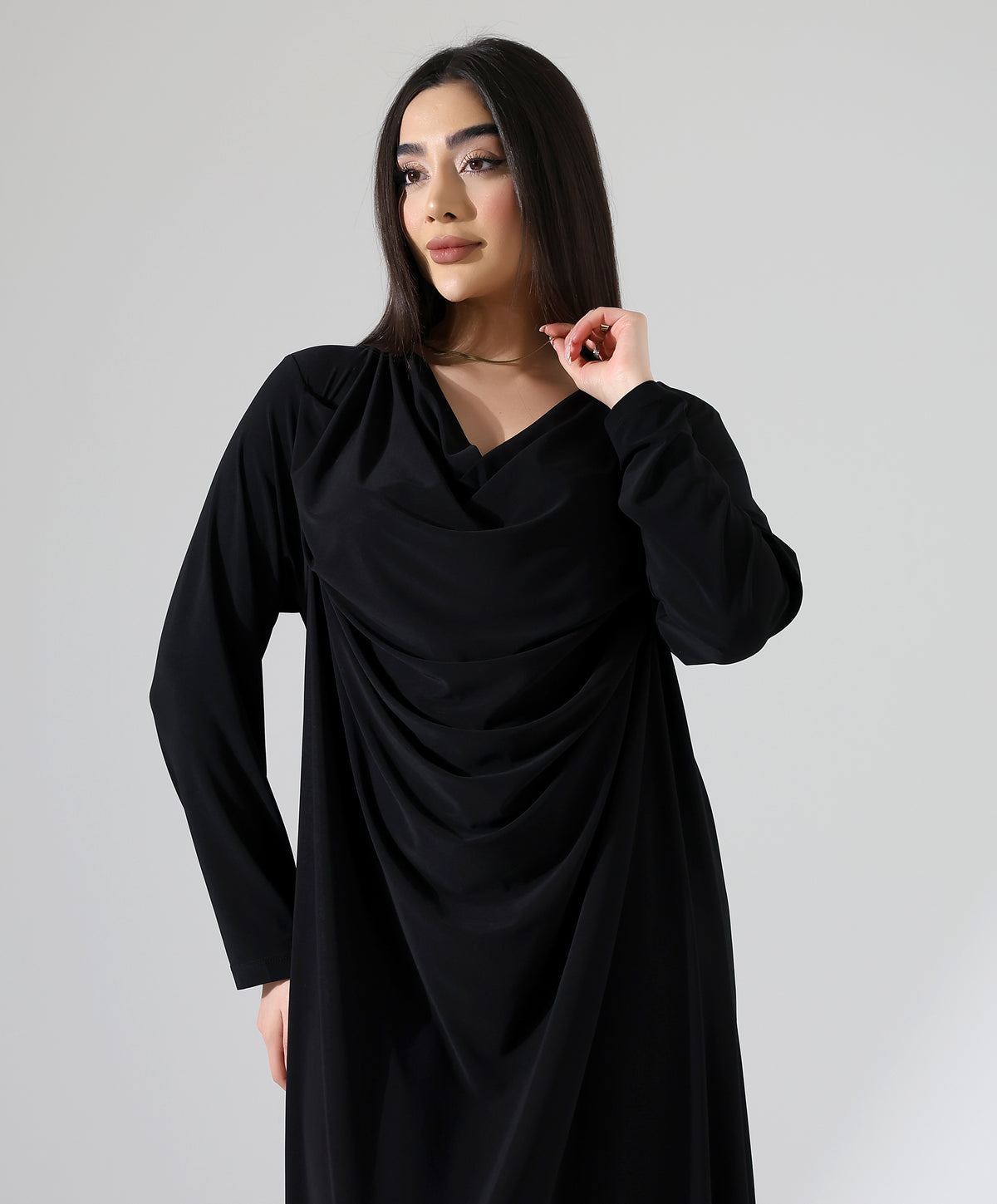 Abaya mit Wasserfallkragen