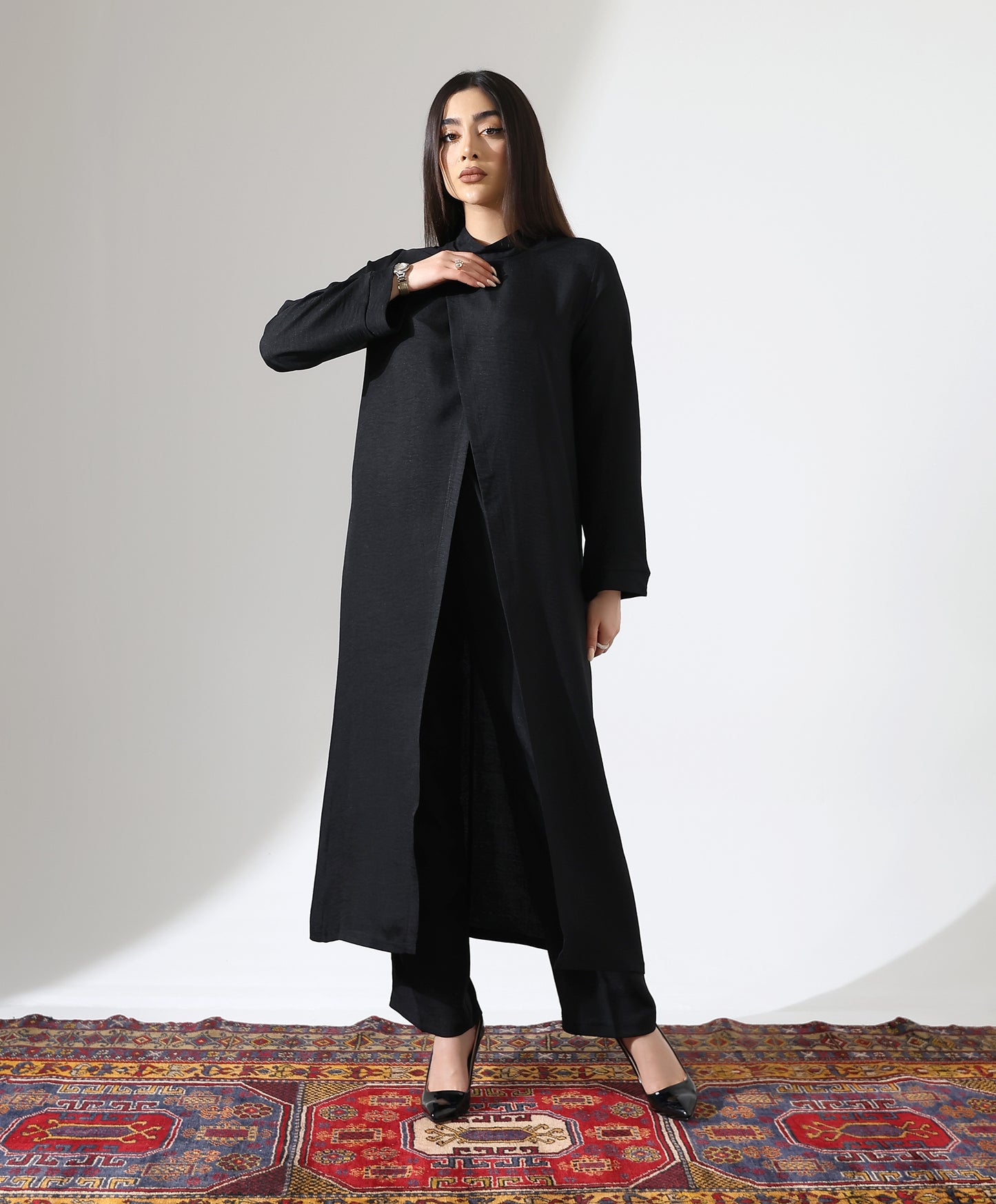 Asymmetrisches Tunika-Set mit Stehkragen