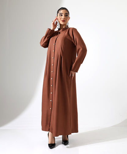 Langes Kleid mit Stehkragen