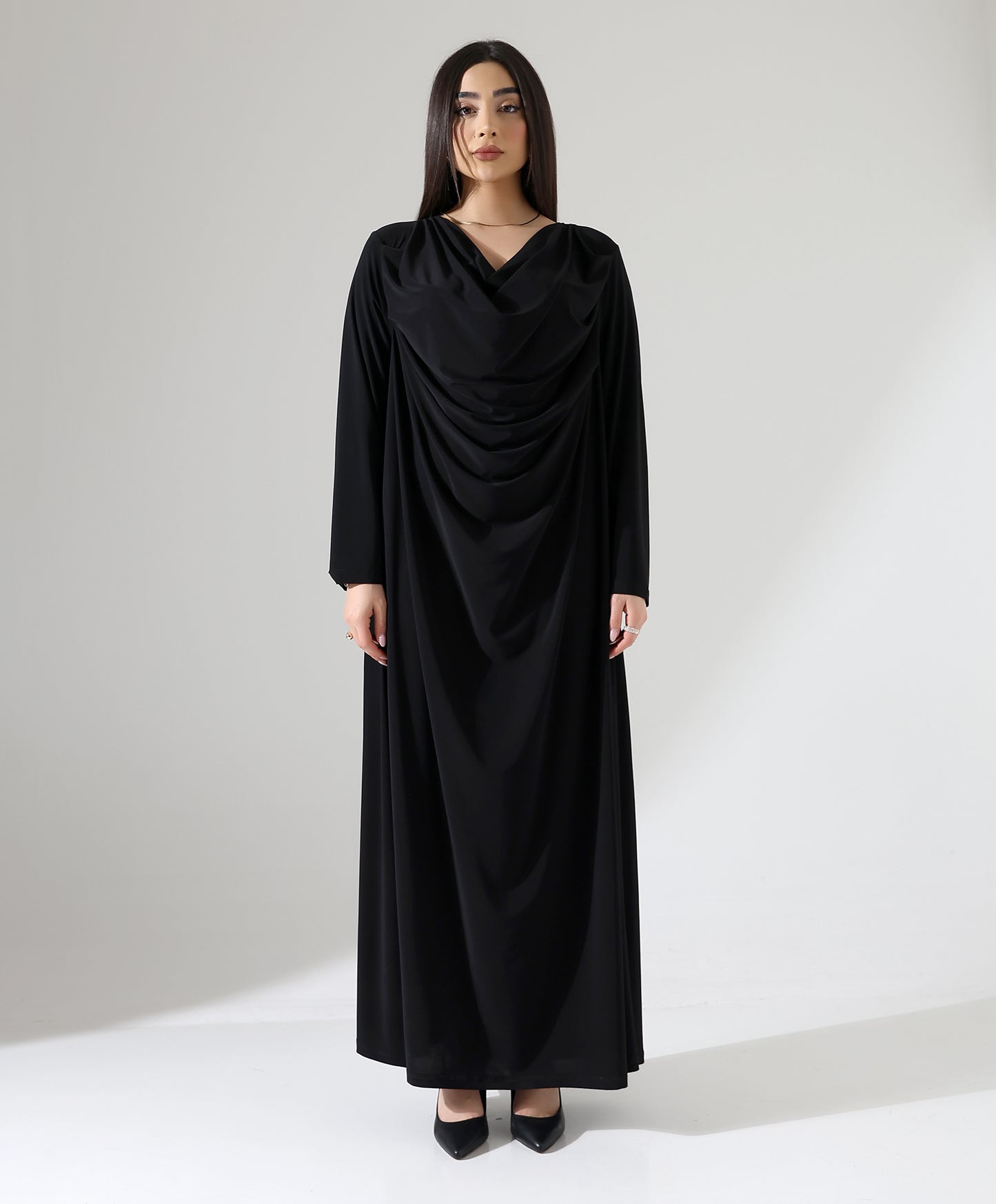 Abaya mit Wasserfallkragen
