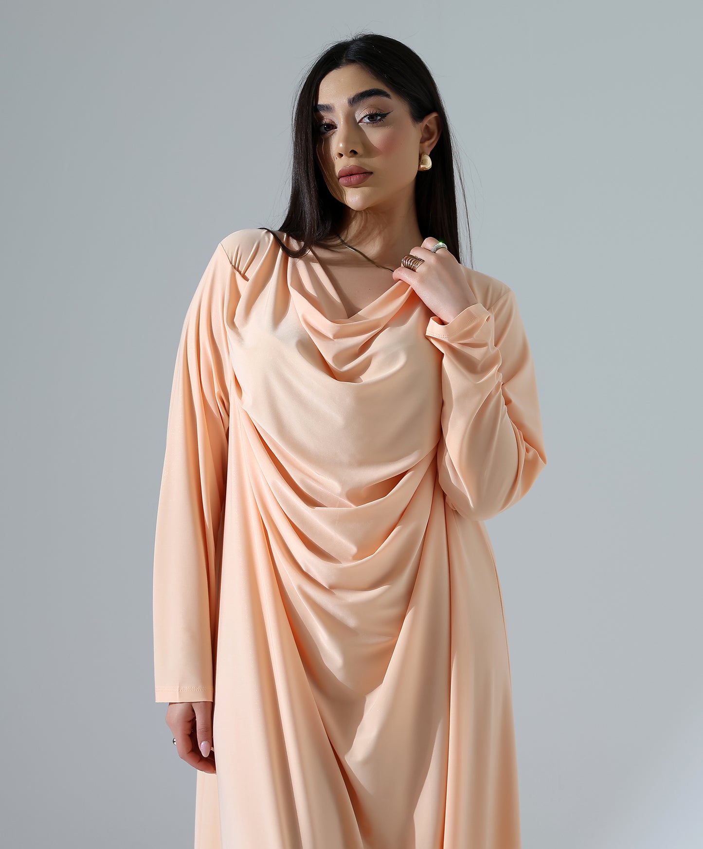 Abaya mit Wasserfallkragen