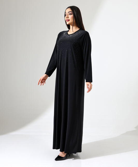 Langes Kleid mit Steinbesatz